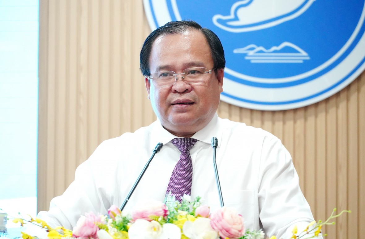 Cà Mau phát động Phong trào “Bình dân học vụ số” và tọa đàm về trí tuệ nhân tạo