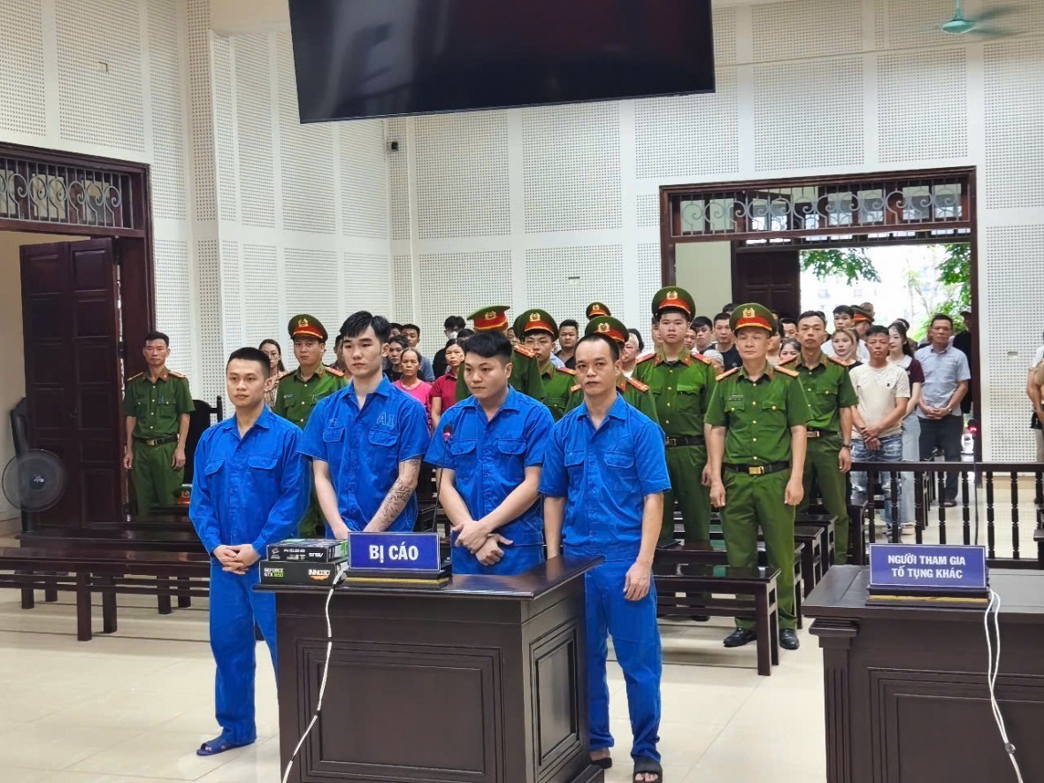 Tổ chức cho người Trung Quốc xuất cảnh trái phép, 4 bị cáo lĩnh án tù