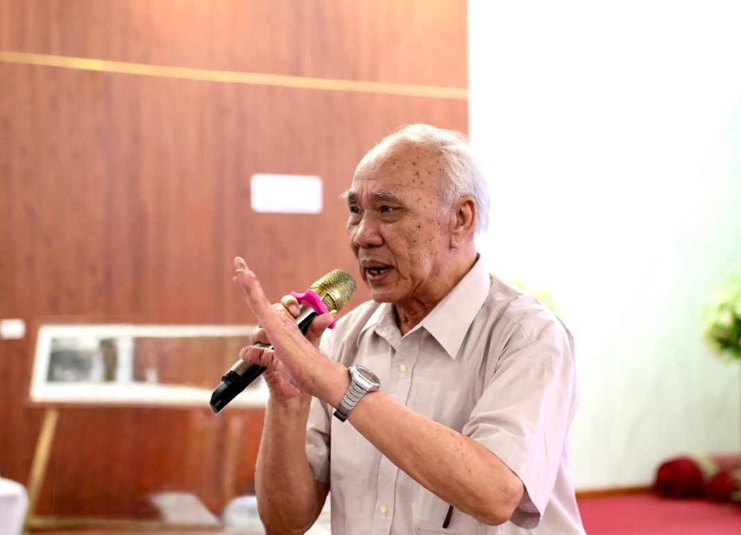 Anh hùng LLVT nhân dân Nguyễn Đăng Chế chia sẻ về những tháng ngày khốc liệt trong bom đạn tại phà Bến Thủy.