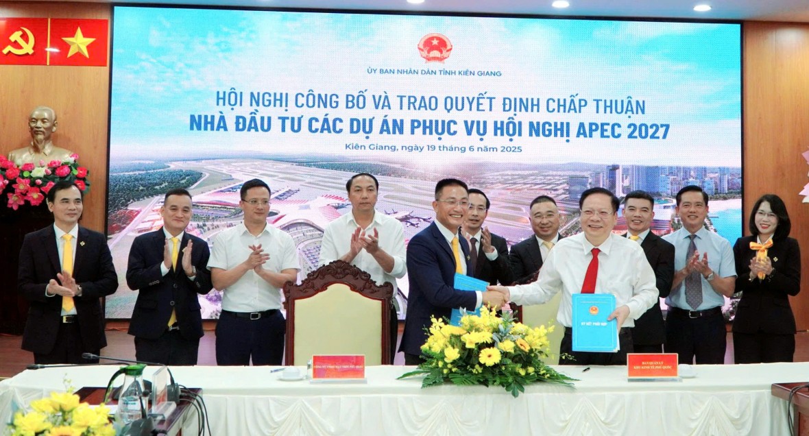 Kiên Giang trao quyết định phê duyệt kết quả lựa chọn nhà đầu tư đối với các dự án trọng điểm phục vụ APEC 2027