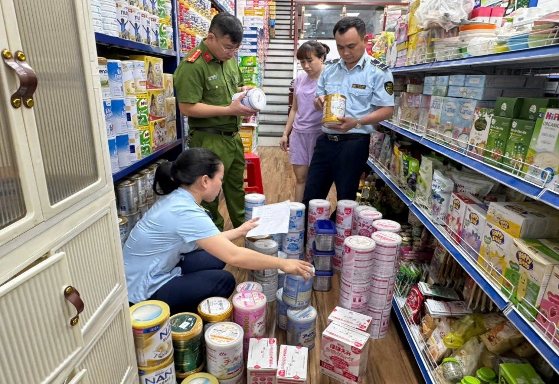 Phát hiện nhiều vụ việc vi phạm trên địa bàn tỉnh Nghệ An. Phát hiện nhiều vụ việc vi phạm trên địa bàn tỉnh Nghệ An.