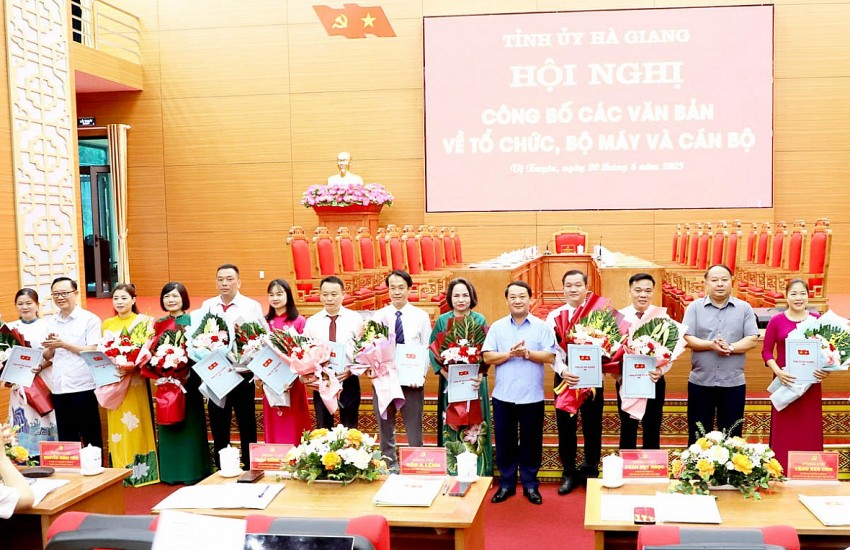 Hà Giang thử nghiệm và vận hành chính thức mô hình chính quyền địa phương 2 cấp