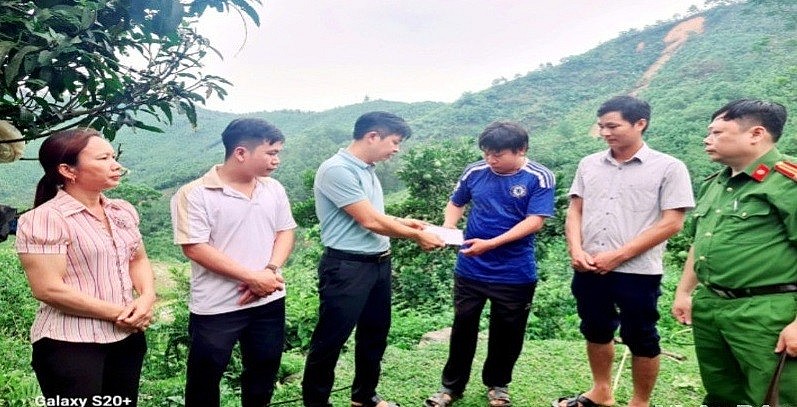 Mưa to, nước suối dâng cao cuốn theo một phụ nữ tại Hà Giang