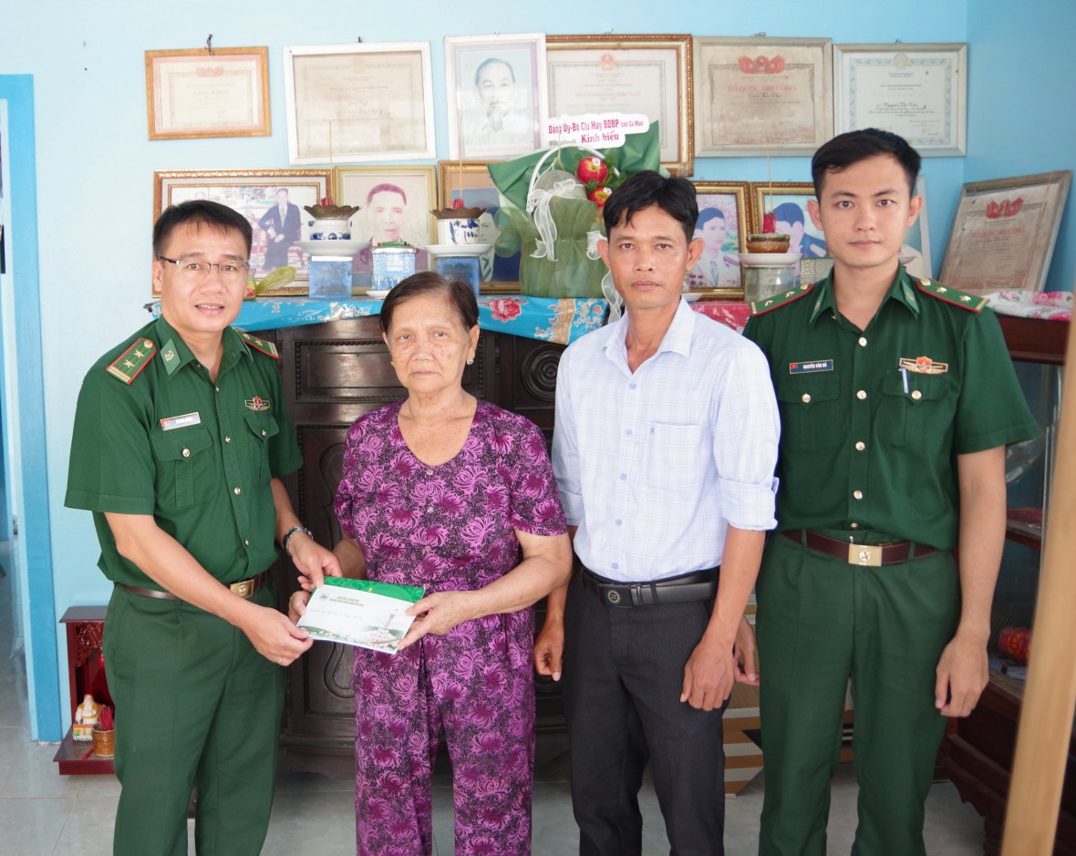 BĐBP Cà Mau tri ân người có công, gia đình chính sách