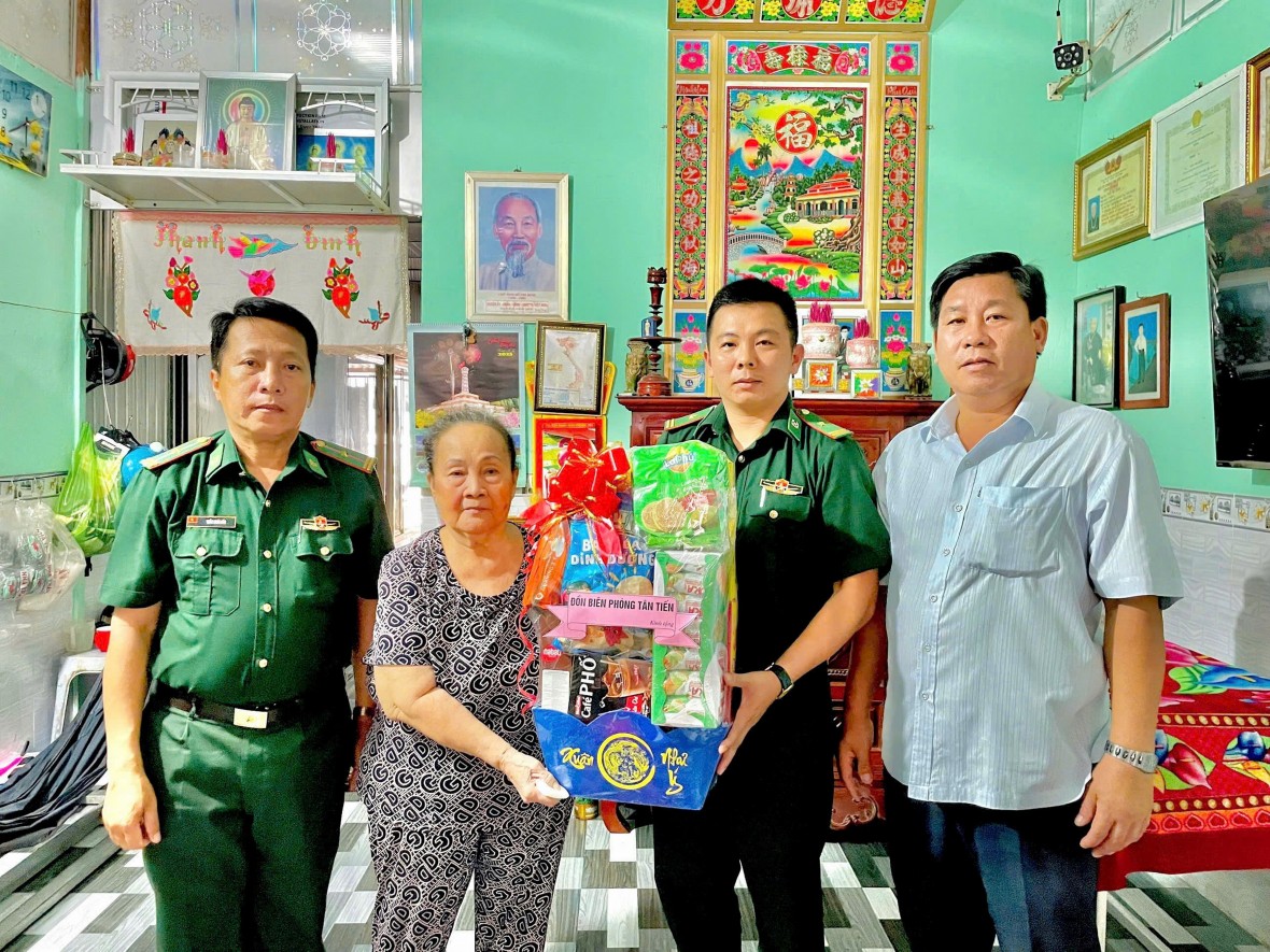 BĐBP Cà Mau tri ân người có công, gia đình chính sách