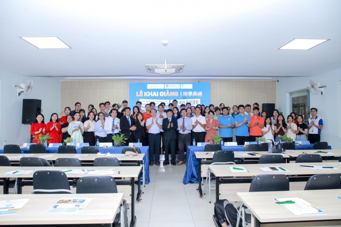 Đại học Lạc Hồng khai giảng lớp tiếng Hoa chuyên ban mới hợp tác với Đại học Minh Tân