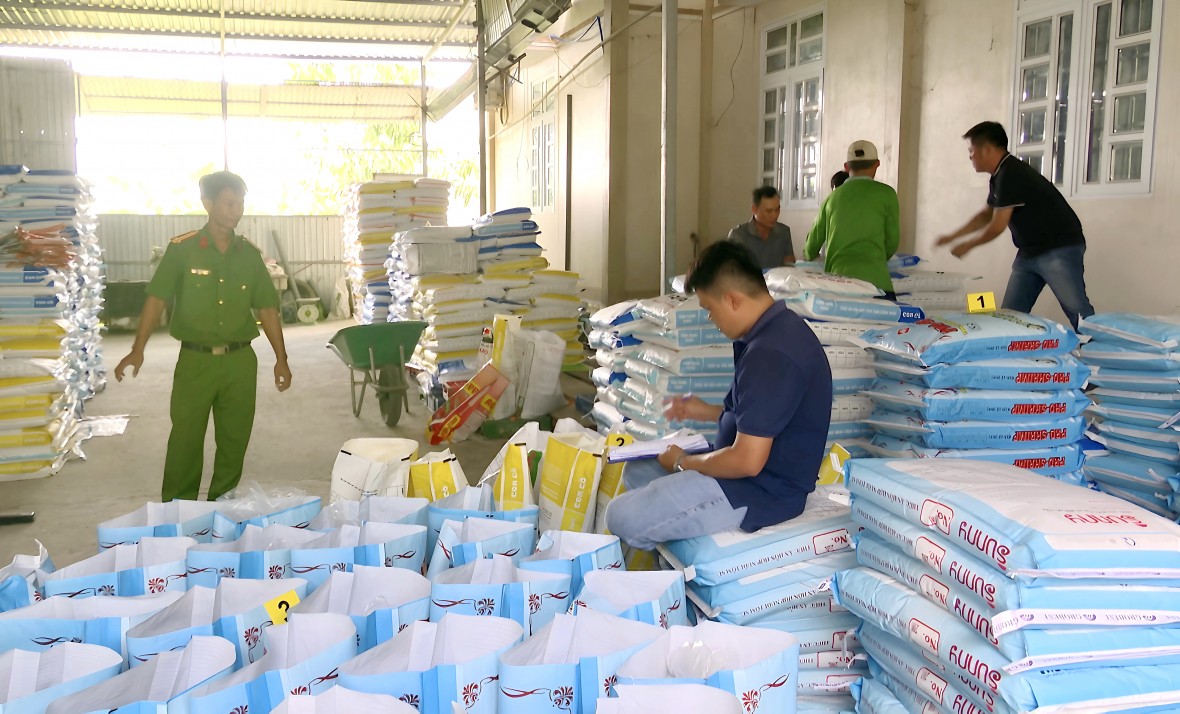 Công an Bạc Liêu: Chủ động phòng ngừa, mạnh tay xử lý hàng giả, hàng kém chất lượng