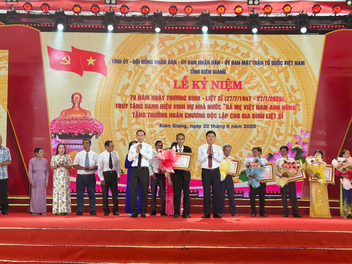 Kiên Giang tổ chức Lễ kỷ niệm 78 năm Ngày Thương binh - Liệt sĩ