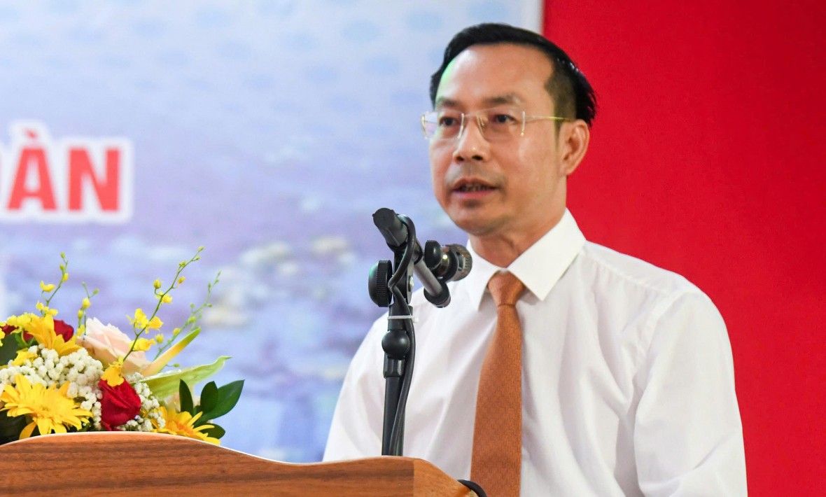 Khởi công Dự án Đường dẫn ra Cảng tổng hợp TP Hà Tiên với tổng mức đầu tư 1.177 tỉ đồng Khởi công Dự án Đường dẫn ra Cảng tổng hợp TP Hà Tiên với tổng mức đầu tư 1.177 tỉ đồng