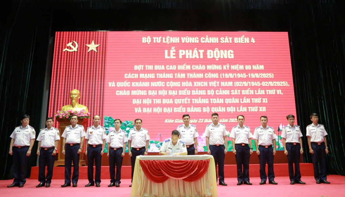 Bộ Tư lệnh Vùng Cảnh sát biển 4: Chủ động, quyết liệt, hoàn thành toàn diện nhiệm vụ 6 tháng đầu năm 2025