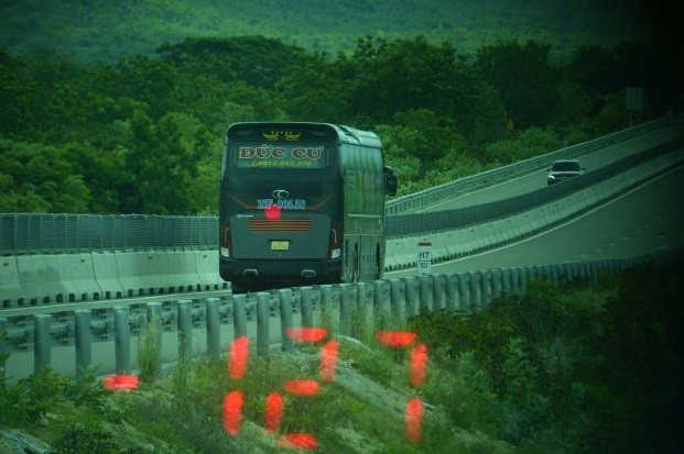 Xe khách chở theo 22 người vi phạm tốc độ trên 35Km/h. (Ảnh: Cục CSGT)