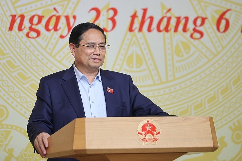 Thủ tướng: Phải quét sạch tình trạng buôn lậu, sản xuất, kinh doanh hàng giả, hàng nhái, gian lận thương mại Thủ tướng: Phải quét sạch tình trạng buôn lậu, sản xuất, kinh doanh hàng giả, hàng nhái, gian lận thương mại