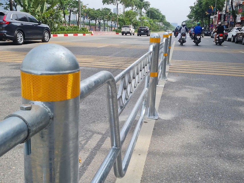 Tình hình giao thông tại 2 tuyến đường vào nội đô sau khi lắp dải phân cách cứng