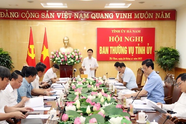 Ban Thường vụ tỉnh ủy Hà Nam họp bàn giải pháp thu hút đầu tư