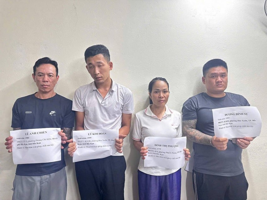 4 đối tượng có hành vi mua bán, tàng trữ ma túy sa lưới