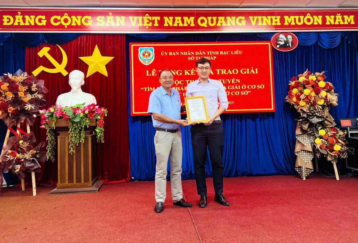 Bạc Liêu: Lan tỏa tinh thần thượng tôn pháp luật từ cuộc thi trực tuyến tìm hiểu pháp luật về hòa giải và dân chủ ở cơ sở Bạc Liêu: Lan tỏa tinh thần thượng tôn pháp luật từ cuộc thi trực tuyến tìm hiểu pháp luật về hòa giải và dân chủ ở cơ sở