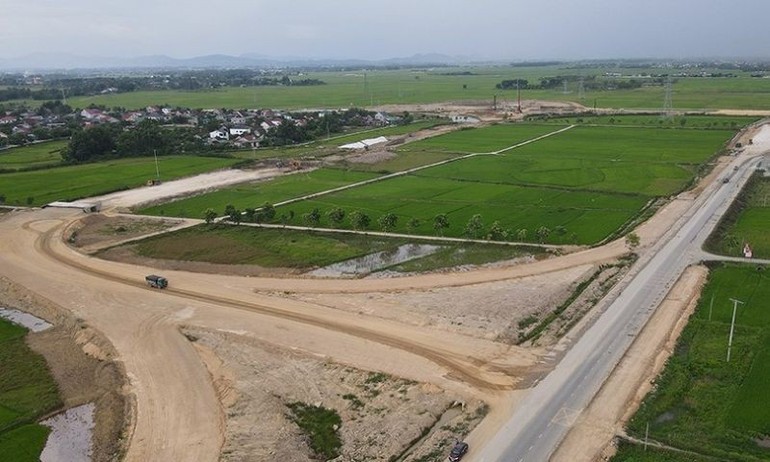 Trạm dừng nghỉ đoạn cao tốc Diễn Châu-Bãi Vọt được đặt tại Km478+200. Trạm dừng nghỉ đoạn cao tốc Diễn Châu-Bãi Vọt được đặt tại Km478+200.