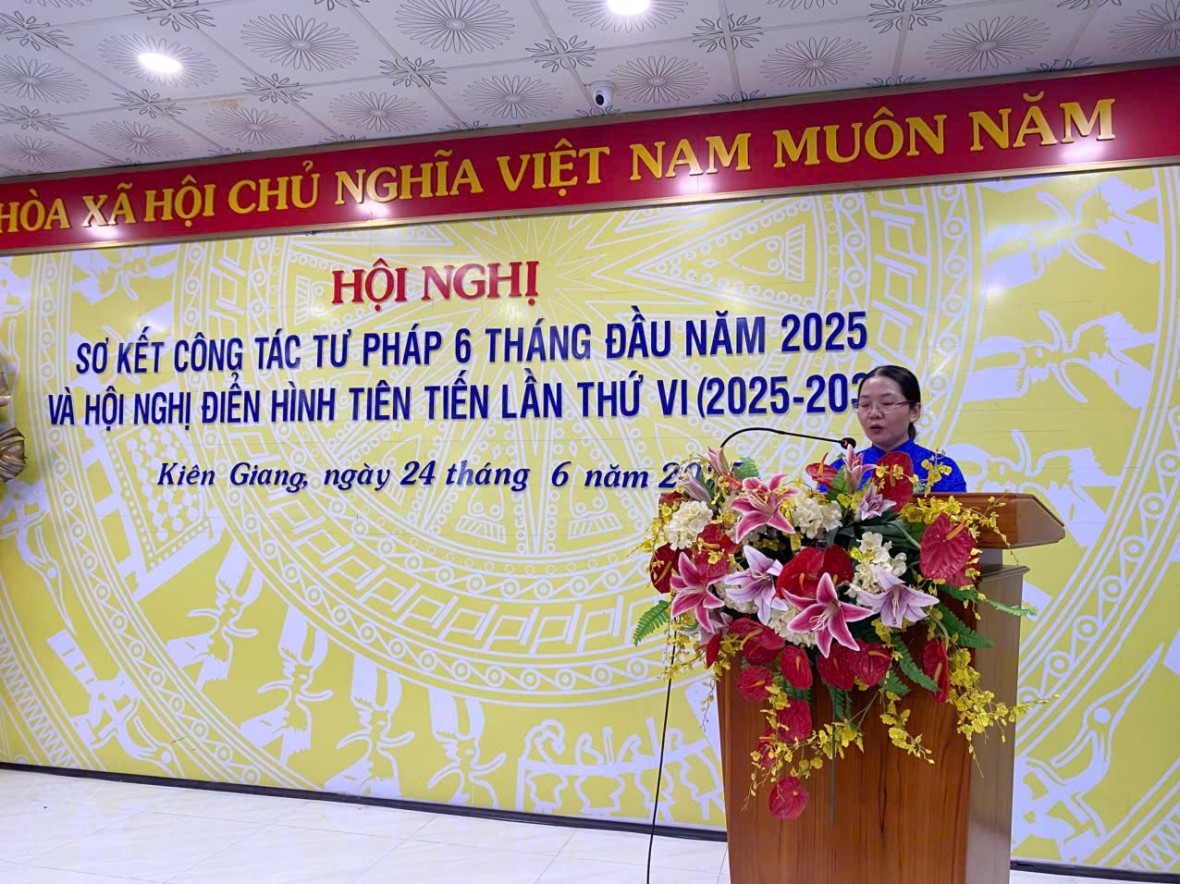 Đồng chí Phạm Thị Hương- PGĐ STP Kiên Giang Báo cáo phong trào thi đua 2020 - 2025 Đồng chí Phạm Thị Hương- PGĐ STP Kiên Giang Báo cáo phong trào thi đua 2020 - 2025