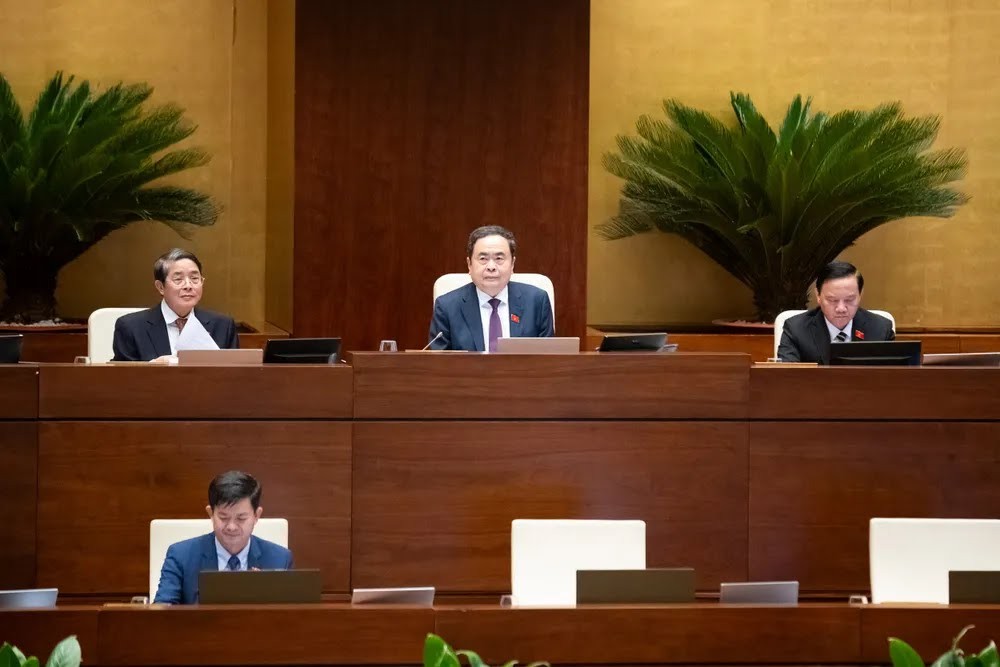 Chủ tịch Quốc hội Trần Thanh Mẫn chủ trì phiên họp ngày 25/6.