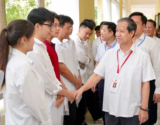 Bộ trưởng Nguyễn Kim Sơn kỳ vọng các thí sinh bước vào kỳ thi với tâm thế tự tin, bản lĩnh