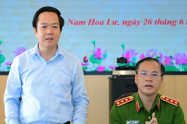 Thứ trưởng Bộ Công an Nguyễn Văn Long kiểm tra công tác triển khai Đề án 06 tại Ninh Bình Thứ trưởng Bộ Công an Nguyễn Văn Long kiểm tra công tác triển khai Đề án 06 tại Ninh Bình