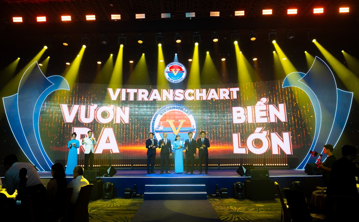 Bền bỉ hành trình 50 năm “vượt thời gian - mang giá trị” của Vitranschart