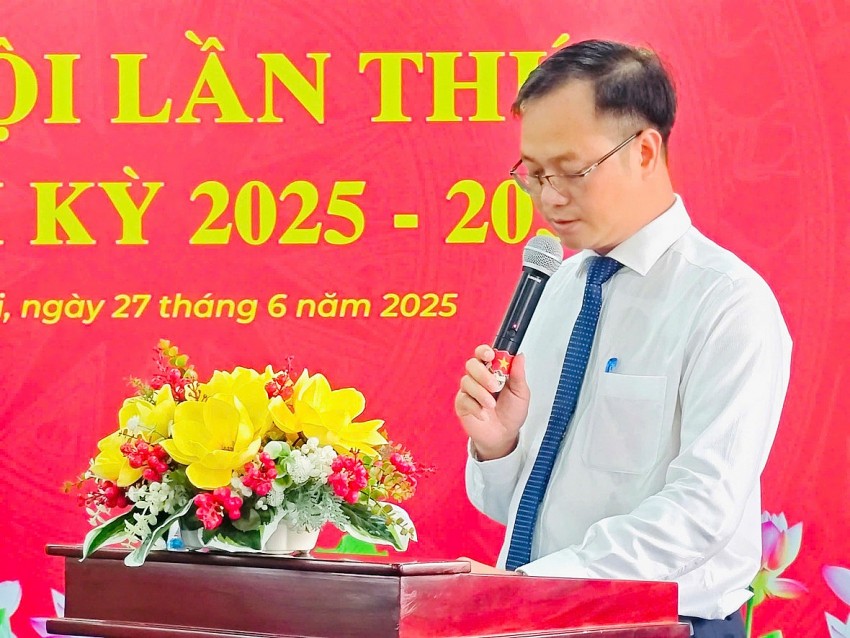hình: Hinh-1: Ông Đặng Quốc Nghi - Bí thư Chi bộ Hội Doanh nhân trẻ tỉnh Đồng Nai nhiệm kỳ 2025-2030, phát biểu bế mạc Đại hội.