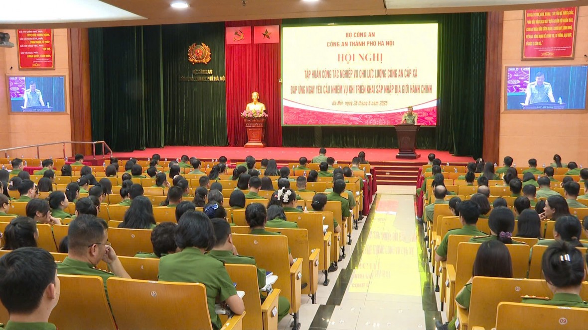 Quang cảnh của buổi tập huấn.