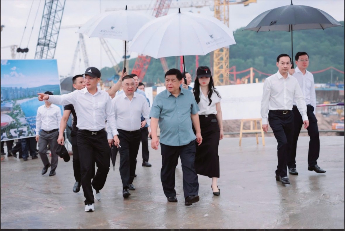 Phó Thủ tướng Nguyễn Chí Dũng: Cần triển khai các dự án phục vụ APEC 2027 nhanh, tốt và chất lượng nhất