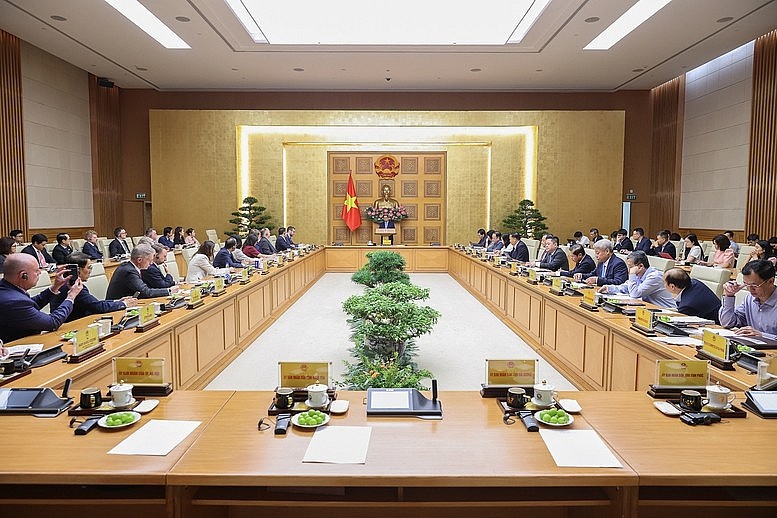 Thủ tướng Phạm Minh Chính chủ trì cuộc tọa đàm với các doanh nghiệp Anh quốc
