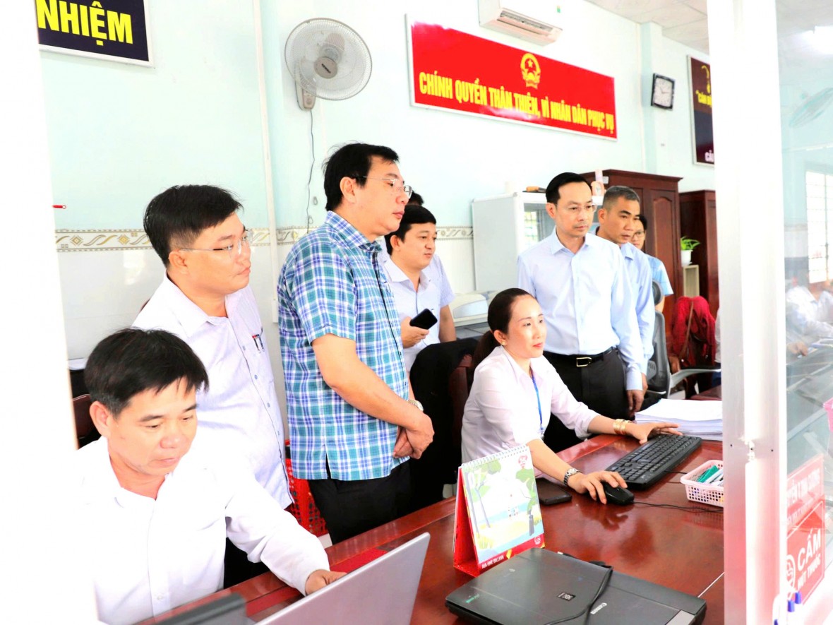 Công tác vận hành và lễ công bố thành lập đơn vị hành chính tỉnh An Giang mới được chuẩn bị chu đáo Công tác vận hành và lễ công bố thành lập đơn vị hành chính tỉnh An Giang mới được chuẩn bị chu đáo