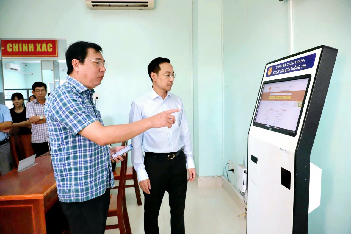 Công tác vận hành và lễ công bố thành lập đơn vị hành chính tỉnh An Giang mới được chuẩn bị chu đáo Công tác vận hành và lễ công bố thành lập đơn vị hành chính tỉnh An Giang mới được chuẩn bị chu đáo