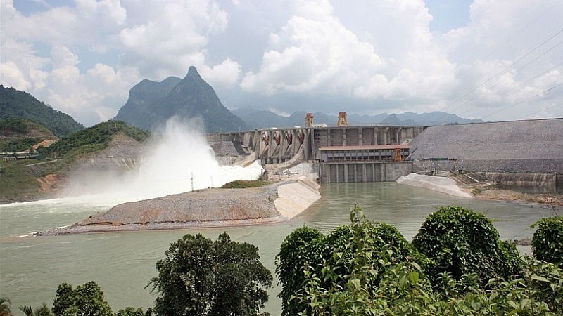 Thủy điện Tuyên Quang tiếp tục mở cửa xả đáy từ trưa 29/6