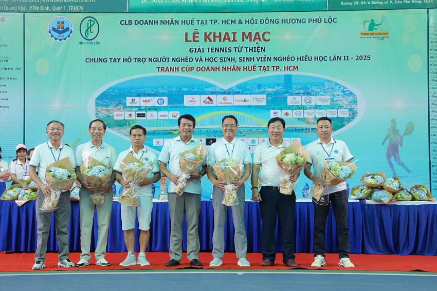 800 triệu đồng thu được từ giải tennis từ thiện của CLB Doanh nhân Huế tại TPHCM