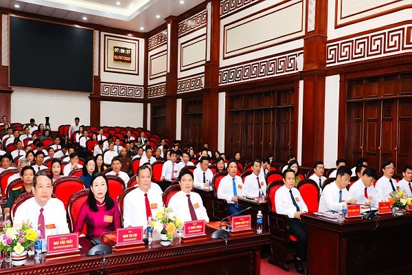 HĐND tỉnh Ninh Bình nhất trí cao và biểu quyết thông thông qua 4 Nghị quyết