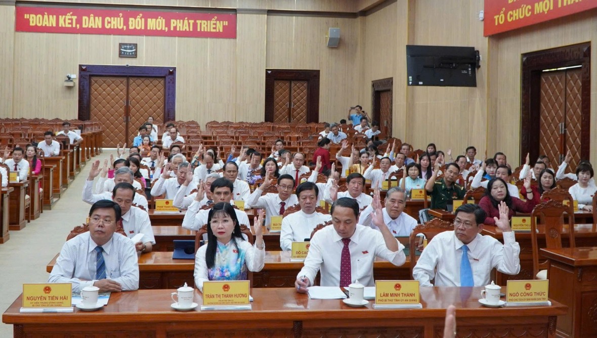 Long trọng Kỳ họp thứ nhất HĐND tỉnh An Giang khóa X, nhiệm kỳ 2021-2026
