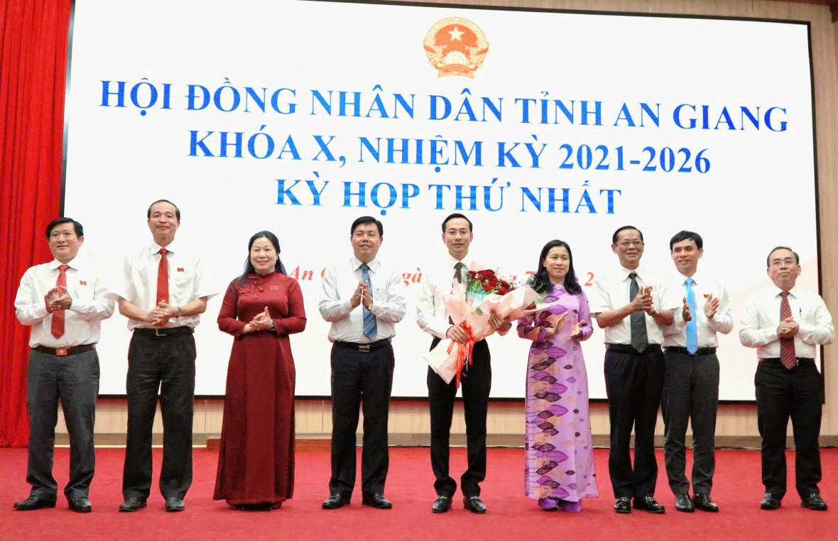 Long trọng Kỳ họp thứ nhất HĐND tỉnh An Giang khóa X, nhiệm kỳ 2021-2026
