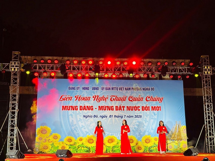 Nghĩa Đô rộn ràng thời khắc lịch sử: Chào mừng chính quyền địa phương 2 cấp