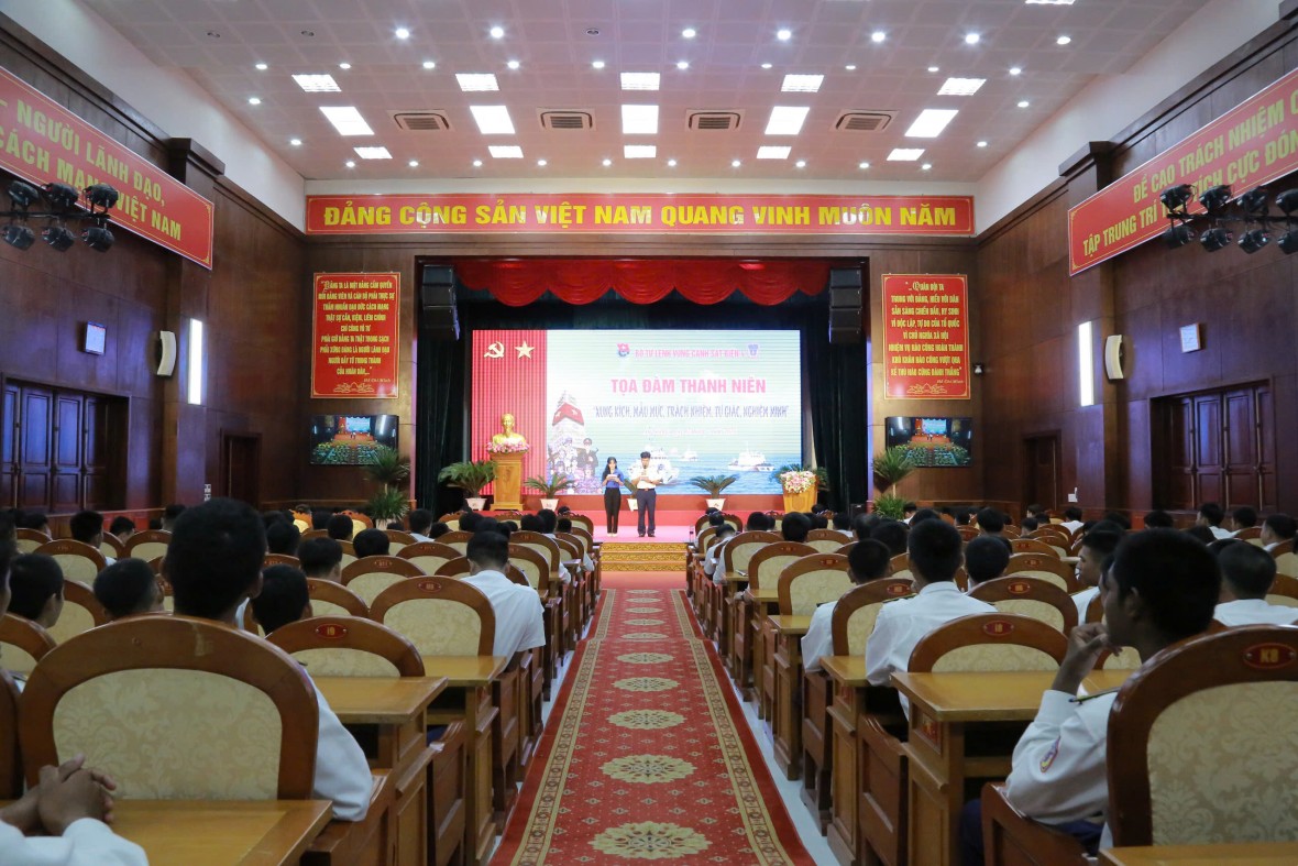 BTL Vùng Cảnh sát biển 4: Phát huy vai trò của thanh niên và phụ nữ trong xây dựng đơn vị vững mạnh, toàn diện