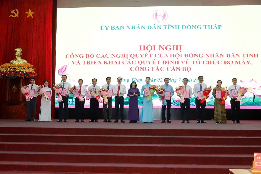 Đồng Tháp công bố nhân sự lãnh đạo sau sáp nhập tỉnh Đồng Tháp công bố nhân sự lãnh đạo sau sáp nhập tỉnh