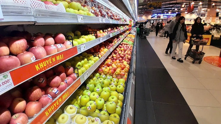 Bán lẻ hàng hóa và doanh thu dịch vụ tiêu dùng tăng trưởng mạnh trong 6 tháng đầu năm