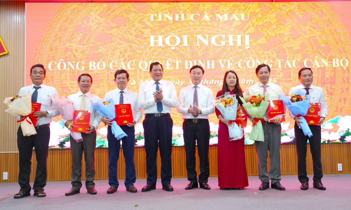 Hỗ trợ cán bộ từ Bạc Liêu về Cà Mau công tác