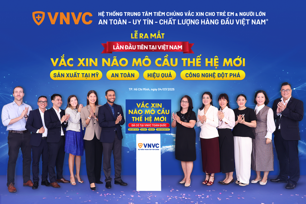 Hệ thống Tiêm chủng VNVC vừa công bố ra mắt và triển khai tiêm vắc xin não mô cầu thế hệ mới tại gần 230 trung tâm trên toàn quốc. Ảnh: Mộc Thảo