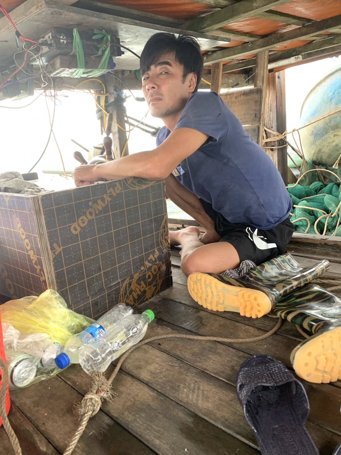 Thu tiền triệu từ nghề đánh bắt moi