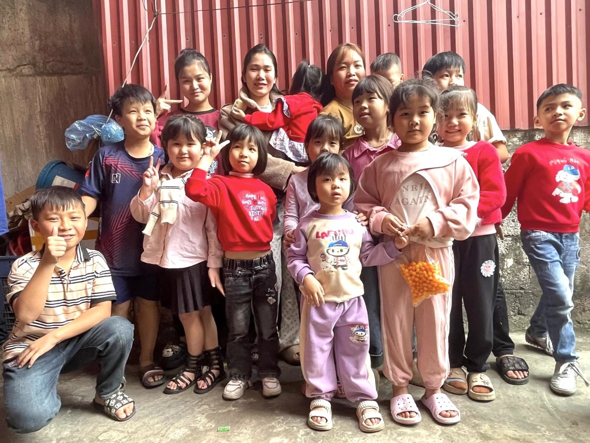 Thu tiền triệu từ nghề đánh bắt moi