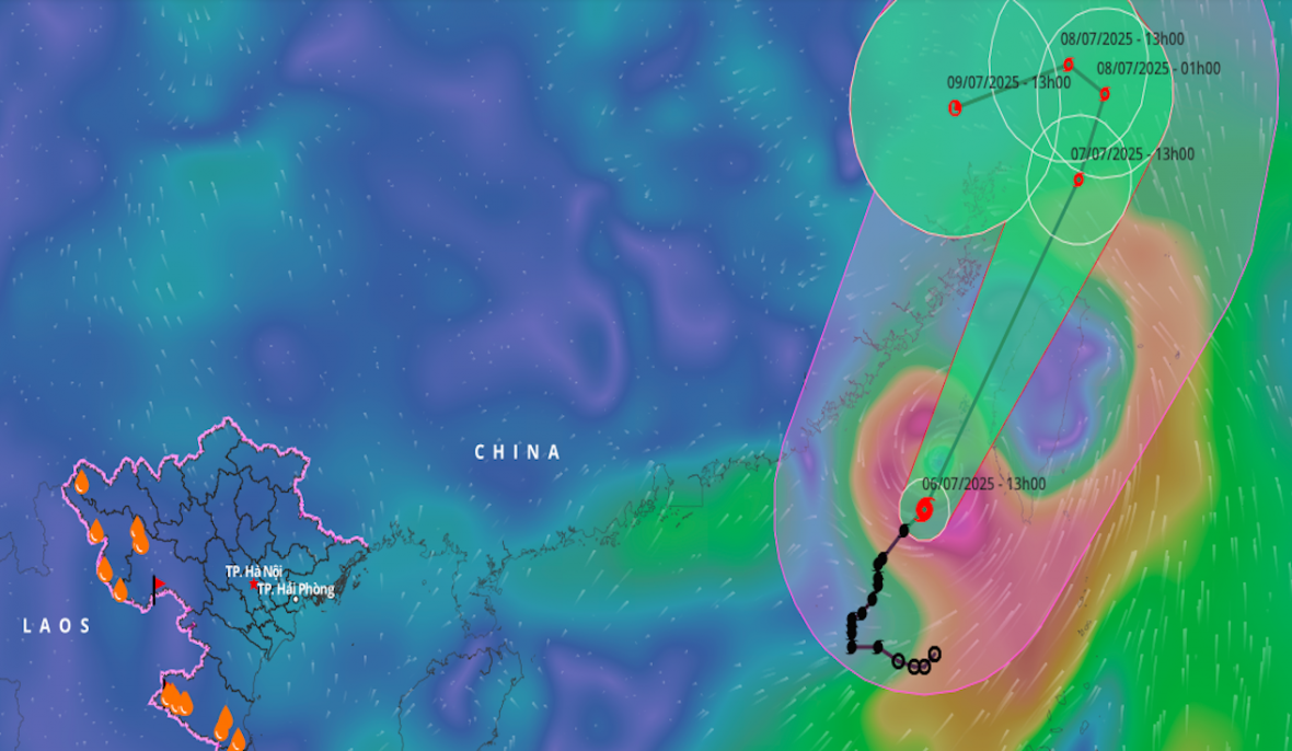 Bão số 2 tăng lên cấp 12, giật cấp 15