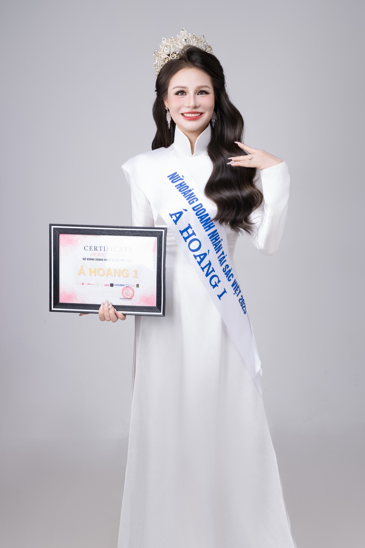 Á hoàng Vũ Huyên đại diện Việt Nam tranh tài tại Hoa hậu Cộng hòa Liên lục địa Quốc tế 2025