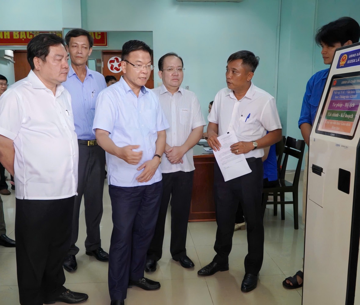 Phó Thủ tướng Lê Thành Long thăm, làm việc tại xã Châu Thành  tỉnh An Giang