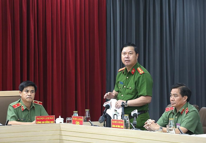 Không khởi tố vụ án hình sự đối với Công ty cổ phần chăn nuôi C.P. Việt Nam Không khởi tố vụ án hình sự đối với Công ty cổ phần chăn nuôi C.P. Việt Nam