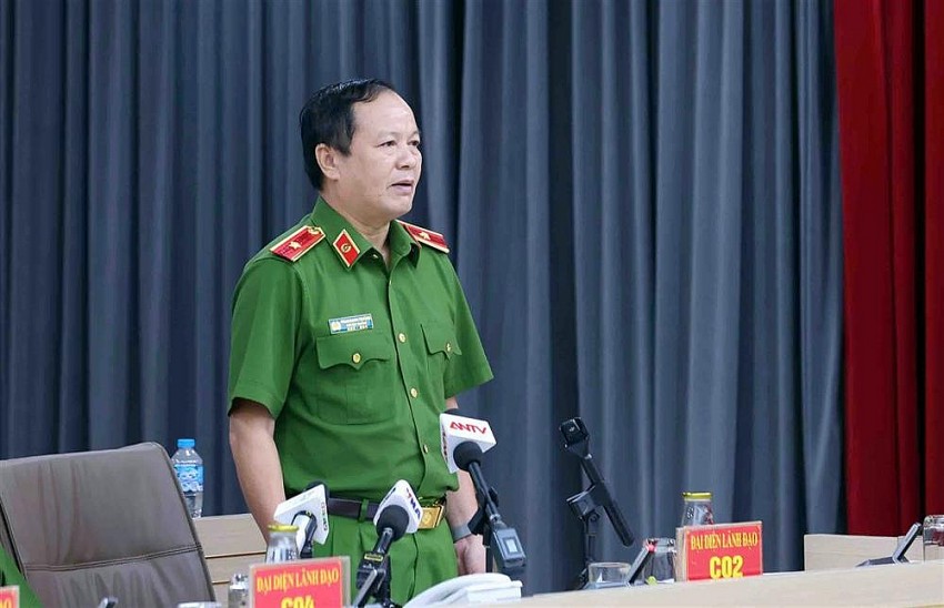 Thiếu tướng Phan Mạnh Trường, Phó Cục trưởng Cục Cảnh sát điều tra tội phạm về trật tự xã hội trả lời tại buổi Họp báo. Thiếu tướng Phan Mạnh Trường, Phó Cục trưởng Cục Cảnh sát điều tra tội phạm về trật tự xã hội trả lời tại buổi Họp báo.